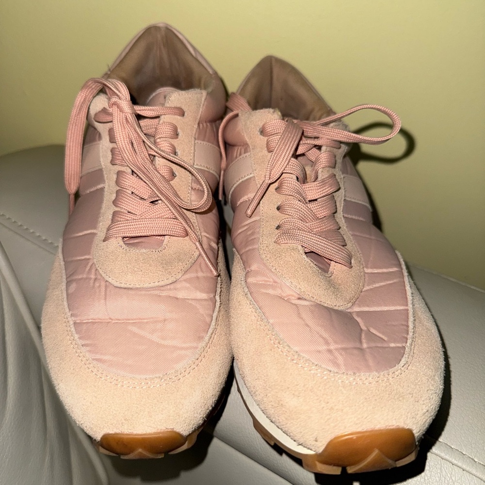 J/SLIDES Blush Quilted Sneakers